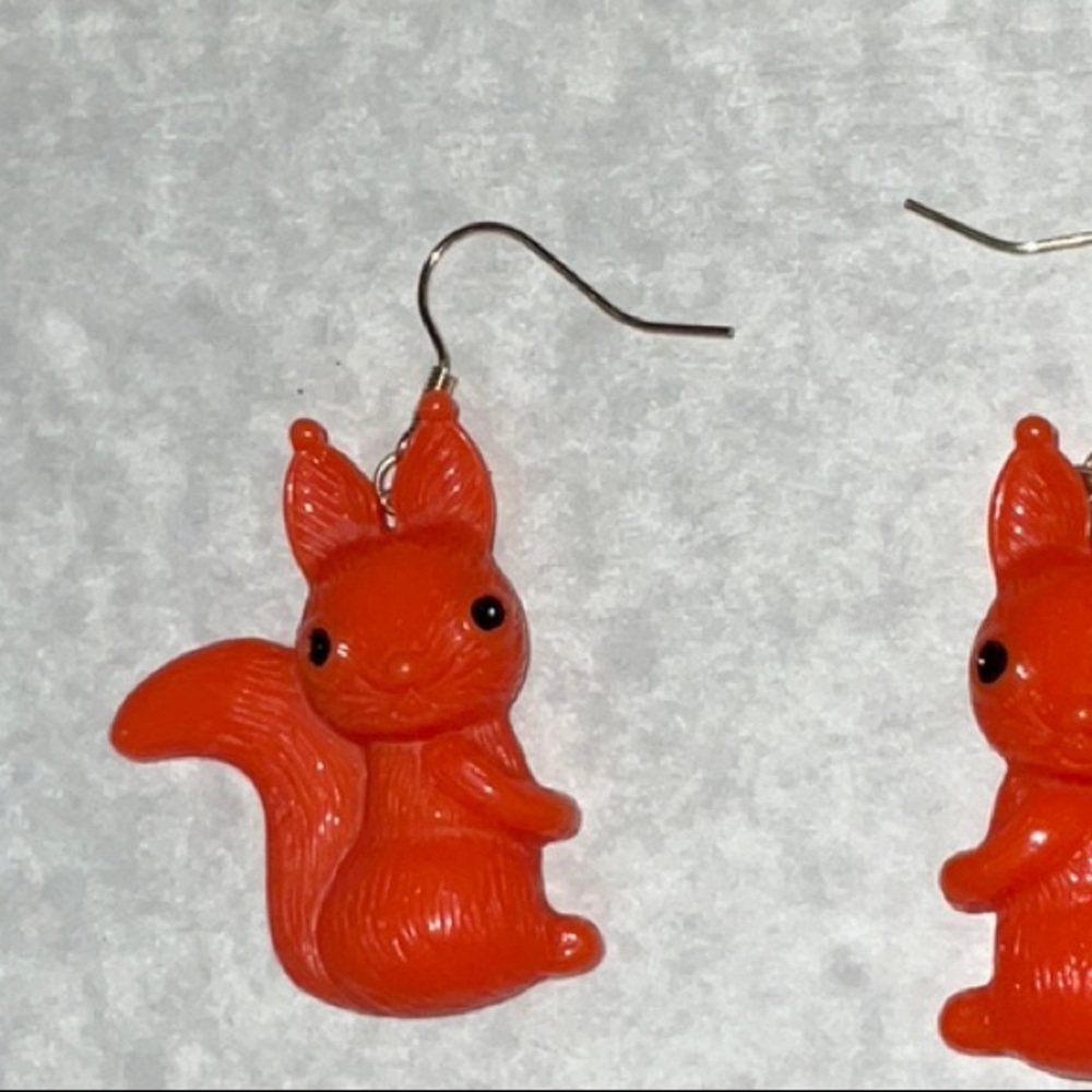 Unsigned Squirrel Earrings Manmade Materials Whim… - image 2